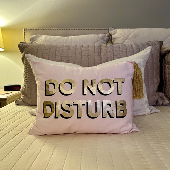 POTTERY BARN TEEN | Emily & Merritt for PB Teen DO NOT DISTURB Tassel Pillow - Picture 4 of 4